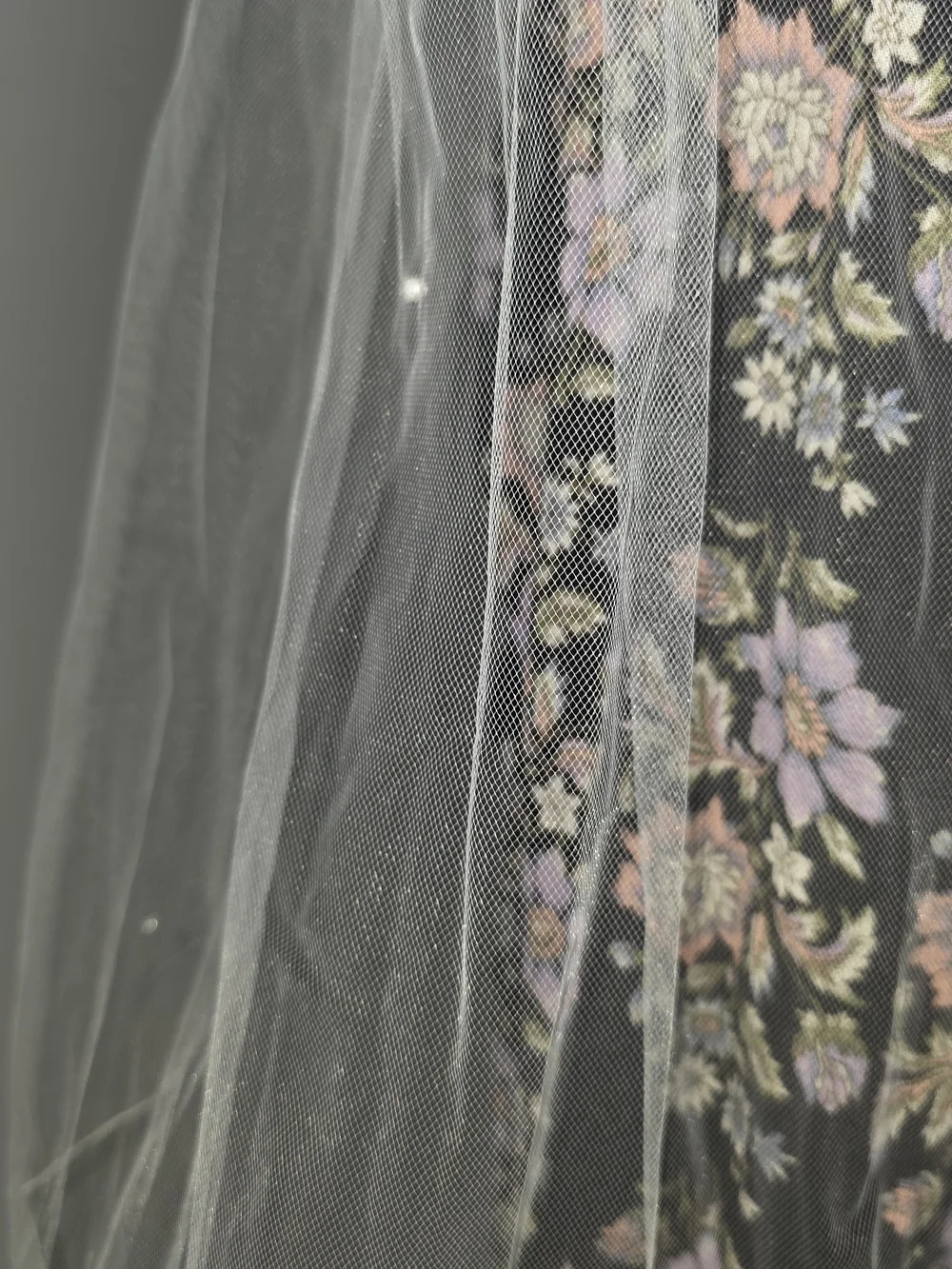 Vintage two-tier tulle bridal veil adorned delicate scattered pearls 36